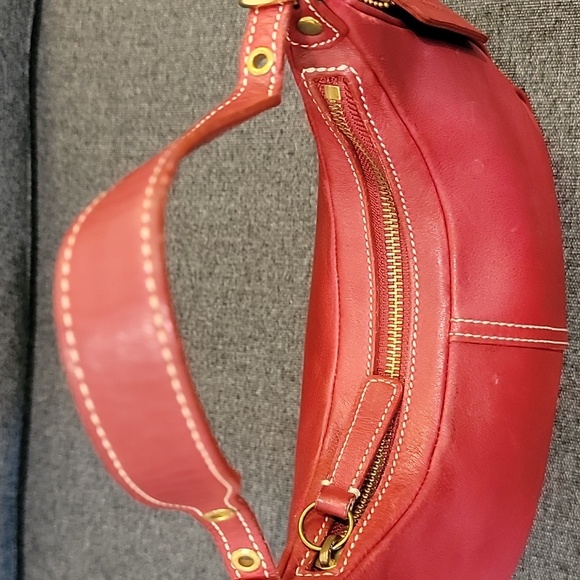 Coach Vintage Mini Red Leather Shoulder Bag 9593 - Picture 4 of 7